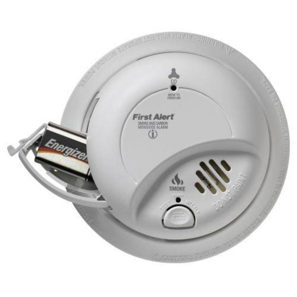 First Alert BRK AC Hardwired Combination Smoke and Carbon Monoxide Detector.