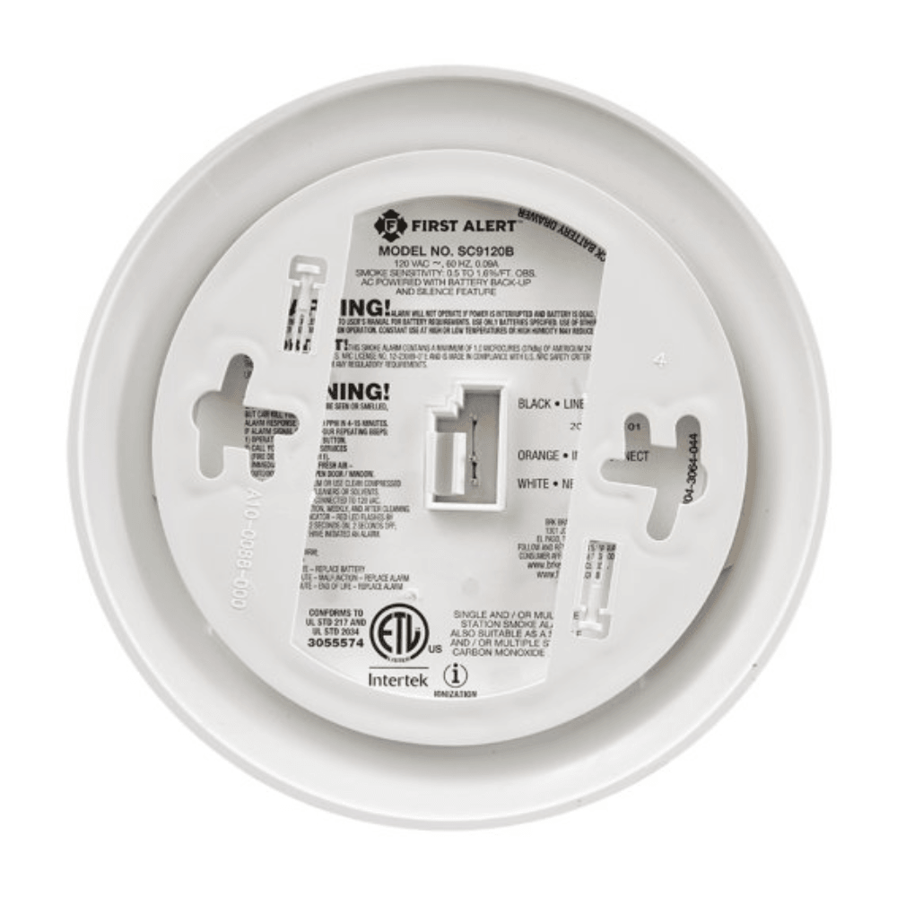 First Alert BRK AC Hardwired Combination Smoke and Carbon Monoxide Detector.